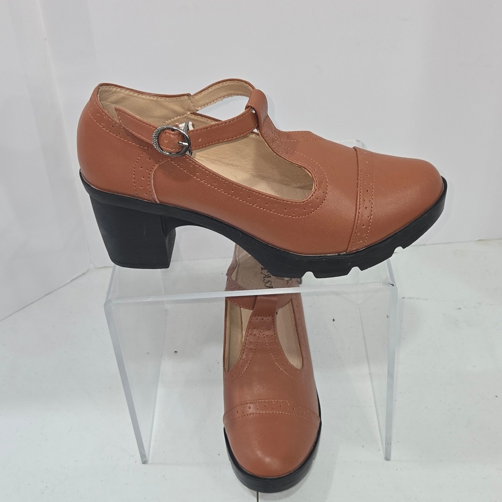 Fashion Womens Brown T-Strap Mary Jane Pumps Chunky Heel Lug Sole Size 11.5-12